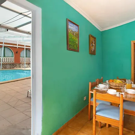 Villa Tropical *