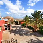 Tropical וילה אינחניו