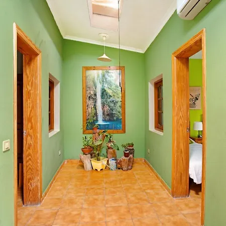 Tropical Villa *